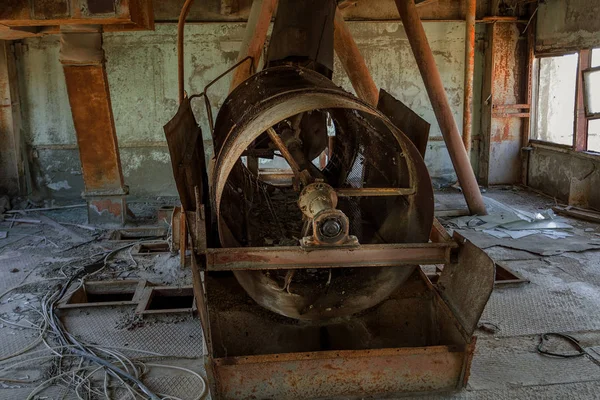 Ventilação Industrial Enferrujada Velha Edifício Abandonado Produção Ventilação Interesse Das — Fotografia de Stock