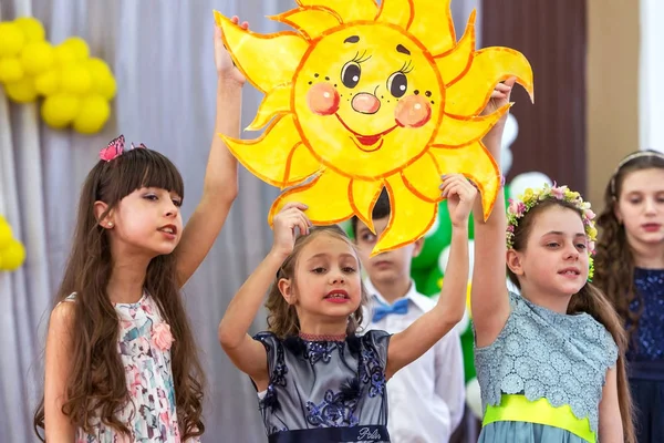 Odessa Ukrajna 2017 Március Gyermekek Általános Iskolai Koncerten Gyermekek Reggel — Stock Fotó