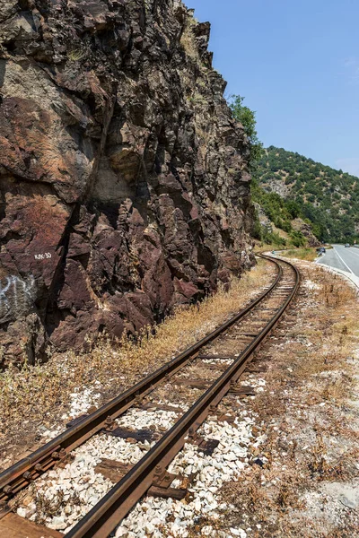 Ailroad Tracks Old Worn Wooden Sleepers Require Urgent Repair Narrow — Stock Photo, Image