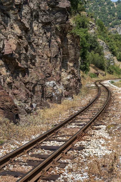 Ailroad Tracks Old Worn Wooden Sleepers Require Urgent Repair Narrow — Stock Photo, Image