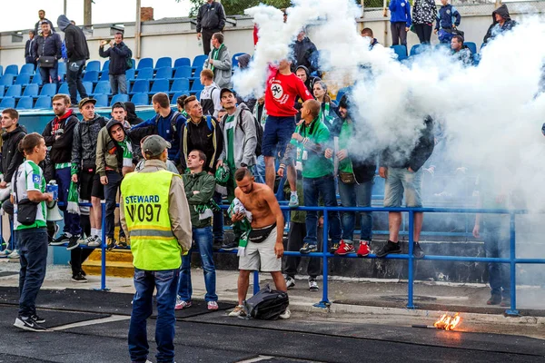 Odessa Ukraine Setembro 2016 Fãs Futebol Espectadores Stands Estádio Apoiam — Fotografia de Stock