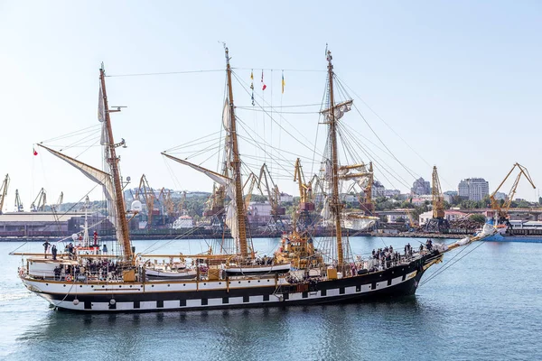 Odessa Ucrânia Agosto 2016 Educação Barquentine Marinha Italiana Palinuro Atracado — Fotografia de Stock