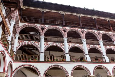 Rila Park, Bulgaristan - 30 Temmuz 2016: Rila Manastırı Hıristiyan davranır, Saint Ivan, Balkanlar'da, Unesco Dünya Mirası en önemli Bulgar Ortaçağ Hıristiyan Anıtlar