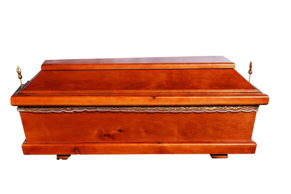 木制棺材 室外木棺材躺在尸体里 用于埋葬的仪式物品 死者在最后一次旅行中的行为 交出地球上的尘埃 基督教葬礼仪式 — 图库照片