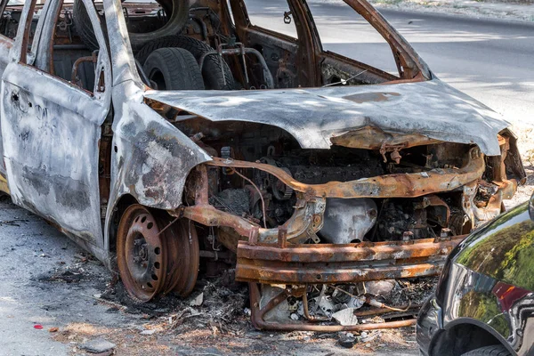 Remains Burned Out Car Body Thrown Street Civil Unrest Ukraine — Stock Photo, Image