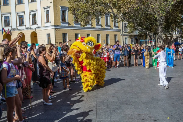 Odessa Ukraina Września 2016 Taniec Smoka Festiwalu Dzień Miasta Dzieci — Zdjęcie stockowe