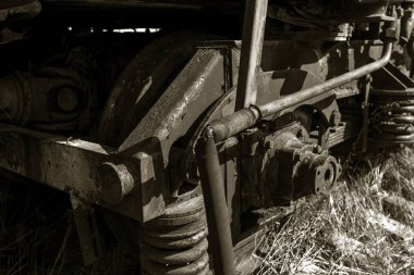 Eski paslı tren lokomotifi dışlama Çernobil bölgesi atılmış. Bölge yüksek radyoaktivite. Hayalet kasaba Pripyat. Chernobyl felaket. Paslı Sovyet Makina fabrikasında nükleer kaza alanında terk