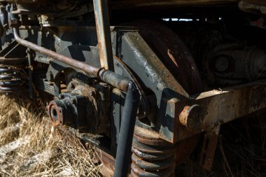 Eski paslı tren lokomotifi dışlama Çernobil bölgesi atılmış. Bölge yüksek radyoaktivite. Hayalet kasaba Pripyat. Chernobyl felaket. Paslı Sovyet Makina fabrikasında nükleer kaza alanında terk