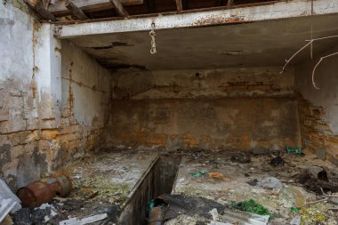 Üretim Binası bitki Çernobil'de terk edilmiş. Eski fabrika mahveder. Bi boka yaramaz, paslı metal ekipman fabrika bozuldu. Kıyamet tasarım, retro, stalker için öğe