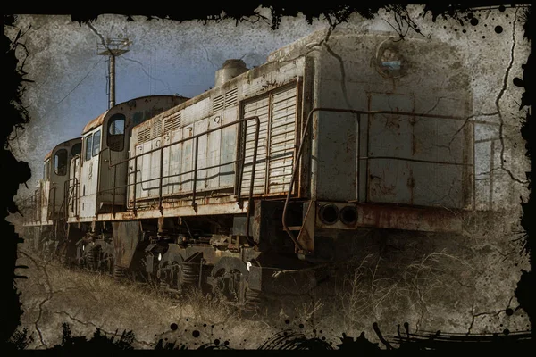 旧的锈迹斑斑的火车机车被扔进切尔诺贝利禁区 高放射性区 普里皮特鬼城 切尔诺贝利灾难 鲁斯蒂放弃苏联机械在核电站核事故领域 — 图库照片