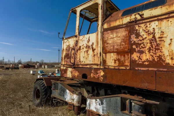 Viejo Camión Oxidado Arrojado Desierto Aparcamiento Ciudad Fantasma Pripyat Chernobyl — Foto de Stock