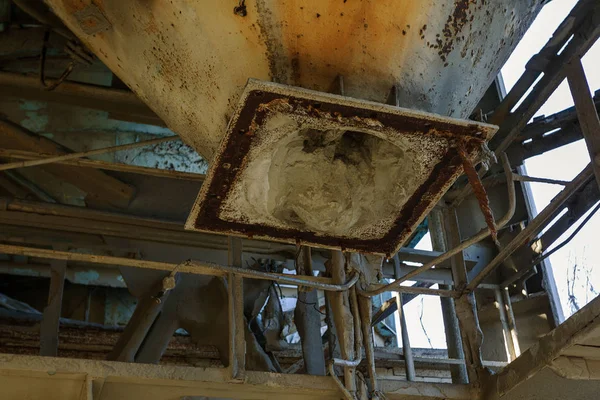 Endüstriyel Bina Çimento Fabrikası Chernobyl Terk Edilmiş Eski Bir Fabrika — Stok fotoğraf