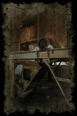 Endüstriyel Bina çimento fabrikası Chernobyl, terk edilmiş. Eski bir fabrika kalıntıları. Bi boka yaramaz, paslı metal çimento fabrikası donatımın bozuldu. Kıyamet tasarım, retro, stalker için öğe