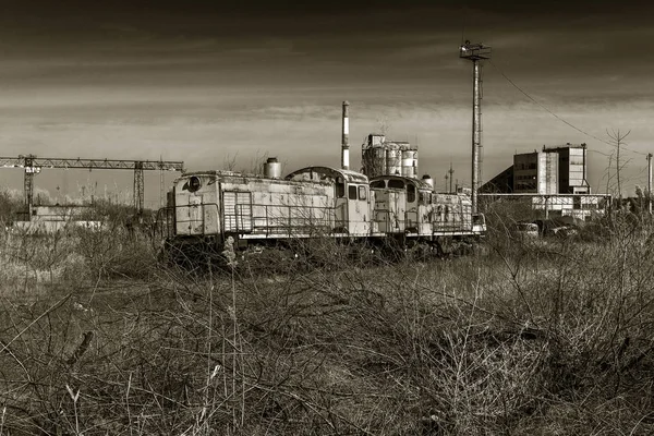 Starý Rezavý Vlaku Lokomotiva Uvržen Vyloučení Zóny Černobylu Zóna Vysokou — Stock fotografie