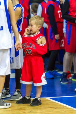 Odessa, Ukrayna - 23 Aralık 2018: genç çocuk basketbol oynamak, Çocuk spor basketbol kulübü çocuk spor okulu kutlama sırasında çocuk spor yarışmalara katılmak