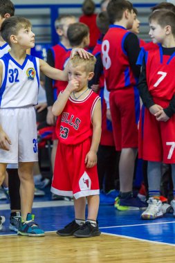 Odessa, Ukrayna - 23 Aralık 2018: genç çocuk basketbol oynamak, Çocuk spor basketbol kulübü çocuk spor okulu kutlama sırasında çocuk spor yarışmalara katılmak