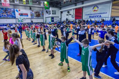 Odessa, Ukrayna - 23 Aralık 2018: genç çocuk basketbol oynamak, Çocuk spor basketbol kulübü çocuk spor okulu kutlama sırasında çocuk spor yarışmalara katılmak