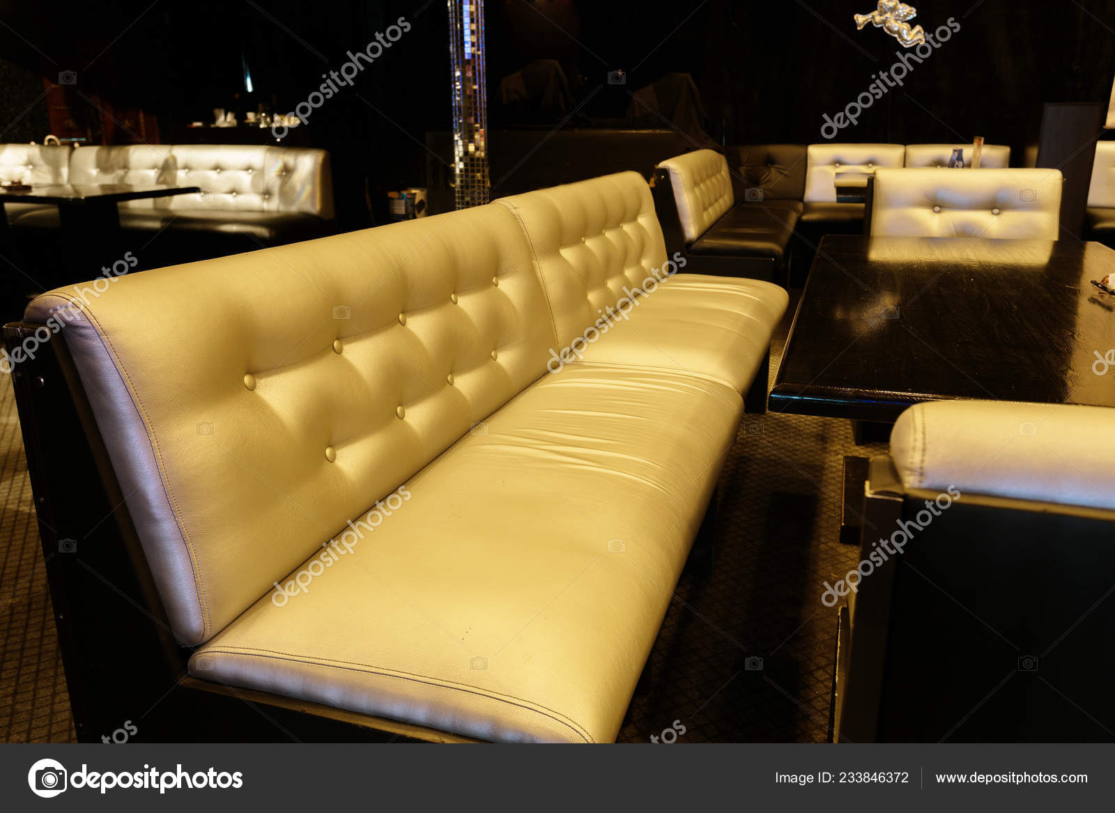 Intimate Interior Luxury Nightclub Restaurant Concept