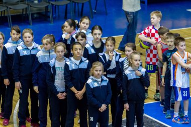 Odessa, Ukrayna - 23 Aralık 2018: genç çocuk basketbol oynamak, Çocuk spor yarışmalarında kutlama çocuk spor basketbol kulübü çocuk spor okul sırasında katılmak
