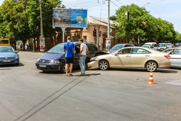 Odessa Ucrania Junio 2018 Accidente Coche Calle Automóviles Dañados Después — Foto de Stock