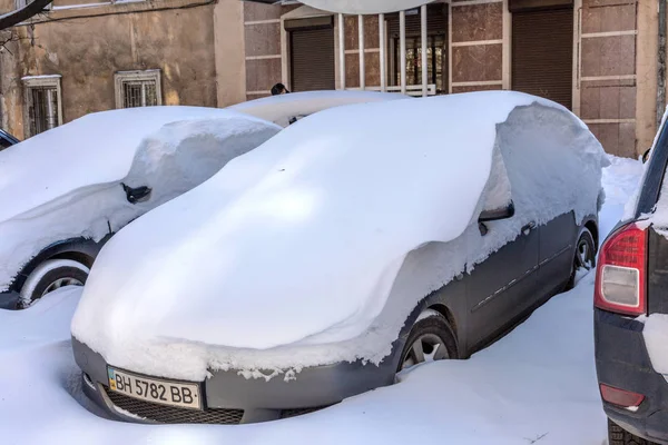 オデッサ ウクライナ 2016 強力なサイクロン 大雪は 都市を麻痺させた Kolaps 雪のヨーロッパ 車の冬の問題 雪が降った — ストック写真