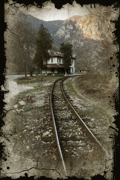 Vecchia Ferrovia Stretta Nelle Montagne Pirin Scena Scenica Drammatica Ferrovia — Foto Stock