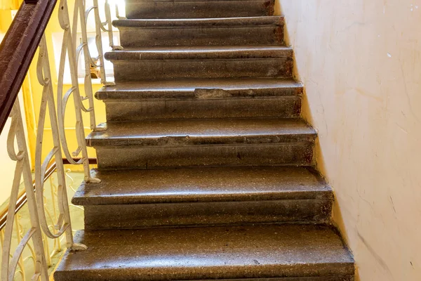 Cimento Escadas Pedra Antigo Edifício Uma Escada Pedra Vintage Entre — Fotografia de Stock