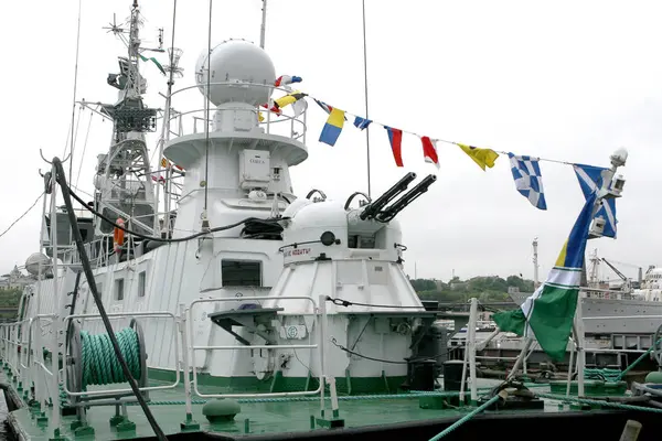 オデッサ ウクライナ 海の境界線のウクライナ艦隊 船舶や船員の軍事港のオデッサ ウクライナ 2008 専門的な祝日を祝う — ストック写真