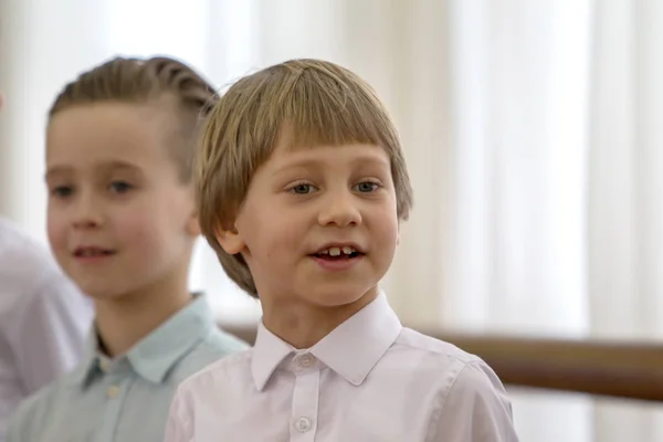 Odessa Ukraine Março 2018 Crianças Apresentam Concerto Escola Primária Criatividade — Fotografia de Stock