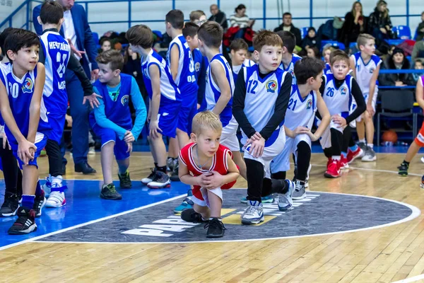 Odessa Ukraine Dezember 2018 Kleinkinder Spielen Basketball Nehmen Kindersportwettbewerben Während — Stockfoto