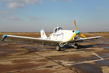 Odessa, Ukrayna - 26 Ekim 2011: sunu airshow küçük tarımsal uçağı, modern kullanım için idealdir 26 Ekim 2011 odessa, Ukrayna tarım.