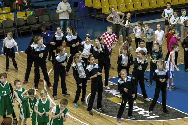 Odessa Ukraine Dezember 2018 Kleinkinder Spielen Basketball Nehmen Kindersportwettbewerben Während — Stockfoto