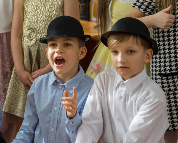 Odessa Ukraine Março 2018 Crianças Apresentam Concerto Escola Primária Criatividade — Fotografia de Stock