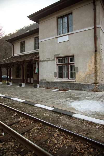 Oude Smalle Railway Piringebergte Dramatische Schilderachtige Scène Spoorweg Herfst Berglandschap — Stockfoto