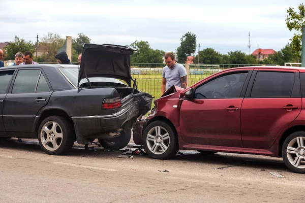 Odessa Oekraïne Augustus 2017 Ongeval Auto Ongeluk Straat Beschadigde Auto — Stockfoto