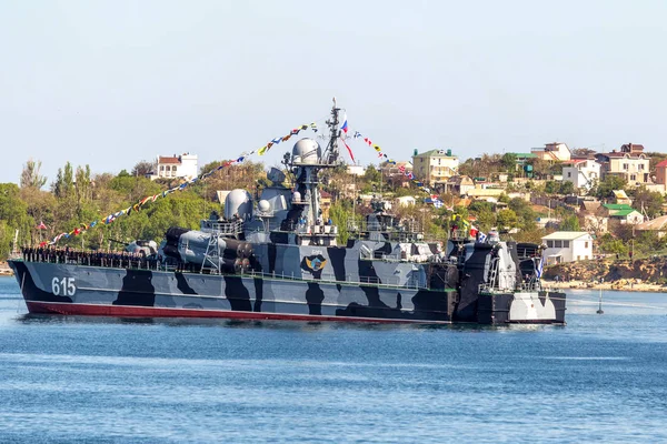 Maja 2015 Marine Parade Okręty Wojenne Rosyjska Flota Morza Czarnego — Zdjęcie stockowe