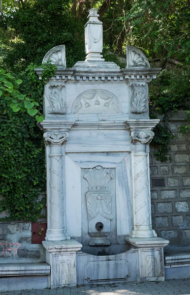 Drinking Fountain Ancient Urban Drinking Fountain Old Marble Carved Wall — Stock Photo, Image