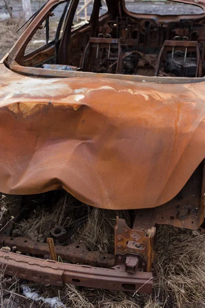 Coche Quemado Prender Fuego Los Coches Estacionamiento Guerras Bandidos Destrucción —  Fotos de Stock