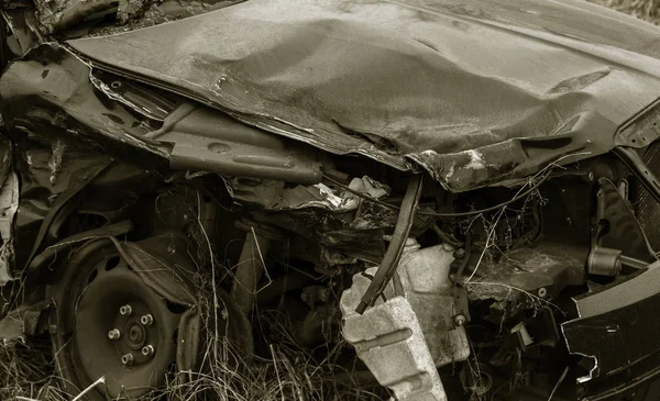 Auto Abbandonata Dopo Incidente Auto Rotta Una Collisione Frontale Una — Foto Stock