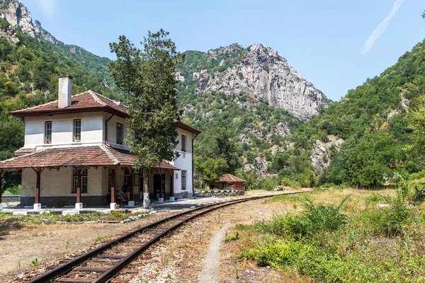 Bansko Bulgaristan Temmuz 2016 Küçük Retro Rock Tren Garı Yolcu — Stok fotoğraf