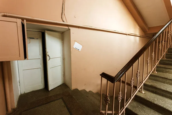 Τσιμέντο Πέτρινα Σκαλοπάτια Του Παλιού Κτηρίου Ένα Vintage Πέτρινη Σκάλα — Φωτογραφία Αρχείου