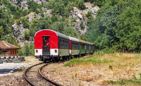 Railroad Tracks Oude Versleten Houten Dwarsliggers Vereisen Dringende Reparatie Het — Stockfoto
