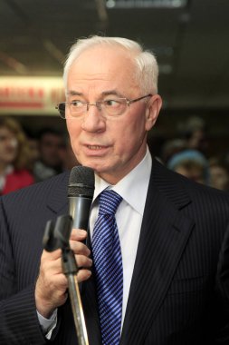 Odessa - 9 Ekim: Başbakan mykola azarov bir çalışma sırasında ziyaret Odessa'ya, 23 Ekim 2012 yılında odessa, Ukrayna.