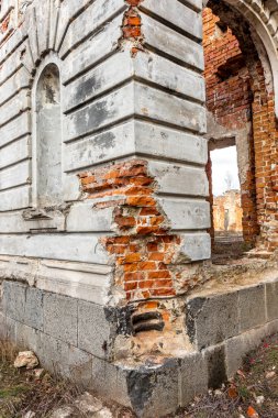 Jitomir, Ukrayna bir antik kale Tereshchenko toprak kalıntıları. 20. yüzyılın başlarında Rusya Devrimi sırasında proletaryanın Vandallar tarafından yok güzel eski kale. Vandalizm ve İklim erozyon kaleden daha da imha
