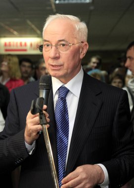 Odessa - 9 Ekim: Başbakan mykola azarov bir çalışma sırasında ziyaret Odessa'ya, 23 Ekim 2012 yılında odessa, Ukrayna.