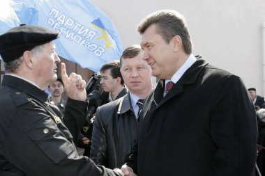 Odessa - 21 Mart: Başkan, Ukrayna Viktor Yanukoviç Odessa, Odessa, Ukrayna 21 Mart 2006 bir kampanya miting sırasında 