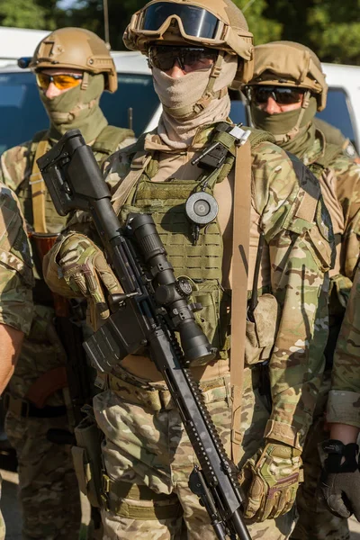 乌克兰奥德萨 2018年8月1日 乌克兰警察特种部队以特殊武器在全副武装的战斗中 乌尔凯纳特种部队快速反应警察 反恐部队 — 图库照片