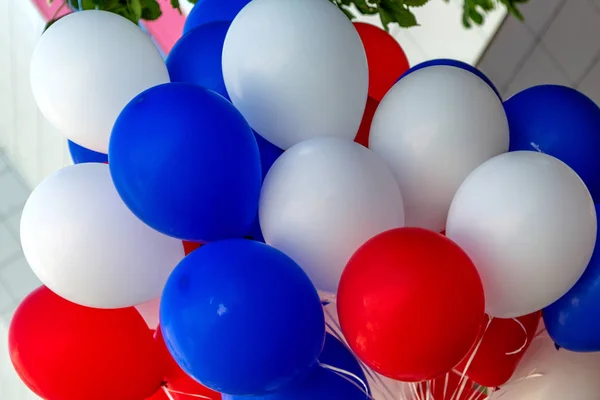 Świąteczne Zwyciężyła Nadmuchiwane Balony Jako Dekoracji Festiwalu Dla Dzieci Jasne — Zdjęcie stockowe