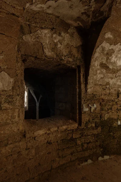 Old Abandoned Tunnel Underground Wine Cellar Entrance Catacombs Dungeon Old — Stock Photo, Image