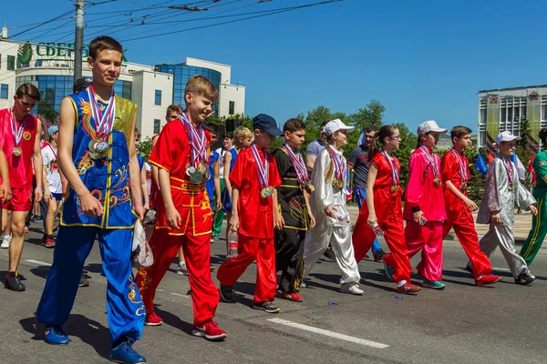 Novorossiysk Rusia Mayo 2018 Manifestación Del Primero Mayo Paz Job —  Fotos de Stock